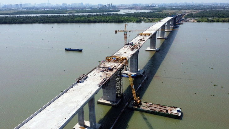 Cận cảnh cầu Nhơn Trạch nối Đồng Nai - TP.HCM sau khi hợp long